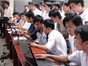 Cuộc thi kiến thức tin học dành cho sinh viên tại Festival Tin học 2009 Ảnh: HC