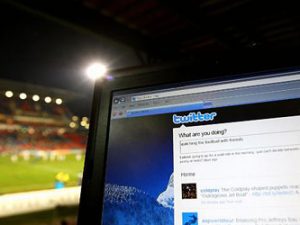 Tweeter đang là biểu tượng thành công của web thời gian thực và trở thành đối thủ mới của Google trong mảng tìm kiếm. Ảnh Businessweek.com