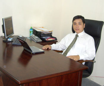 Ông Trương Võ Tuấn - Chủ tịch Hội đồng quản trị Vina Head Hunter: OnBoom Group là lựa chọn số 1 Ông Trương Võ Tuấn - Chủ tịch Hội đồng quản trị Vina Head Hunter: OnBoom Group là lựa chọn số 1