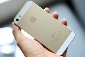 FPT thay đổi giá iPhone 5s màu vàng đồng