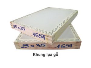 Khung in lụa bằng gỗ: Khung.com.vn