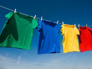 Mẹo giặt và bảo quản áo thun đúng cách: Dodongphuc.com